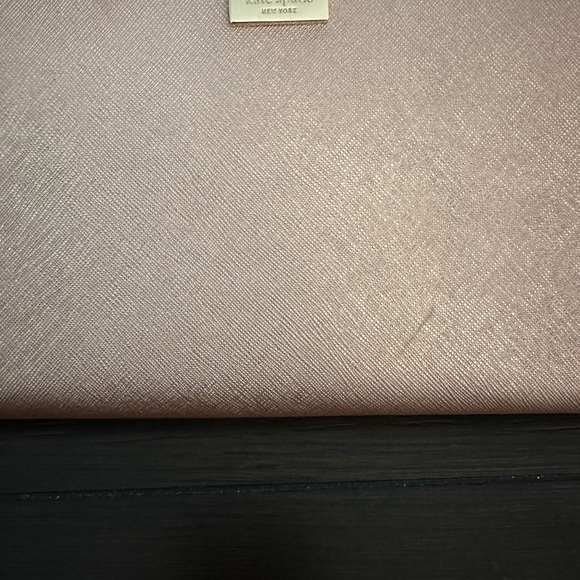 KATE SPADE OVERSIZED WALLET BRAND NEW - Picture 4 of 5
